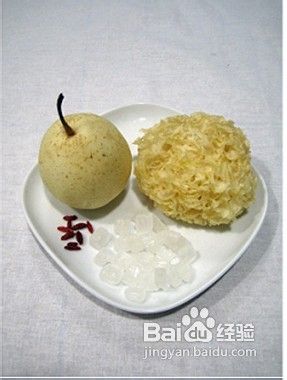 简便的补水美容汤-----【银耳雪梨汤】