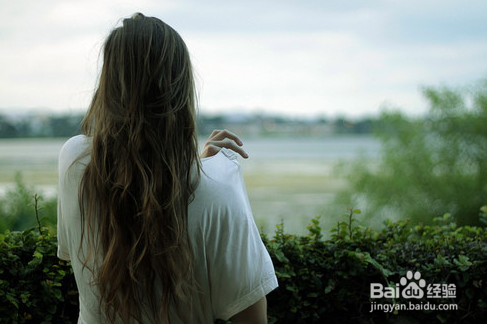 如何和比较自我的人愉快的相处