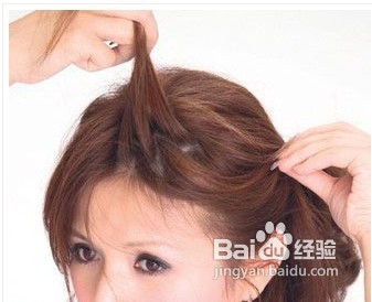 妩媚十足的韩式盘发