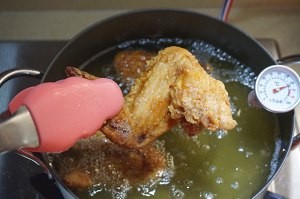 怎么做油炸鸡翅