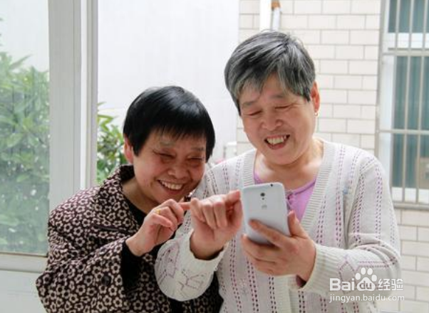 如何教老年人使用微信老年人使用微信的难点
