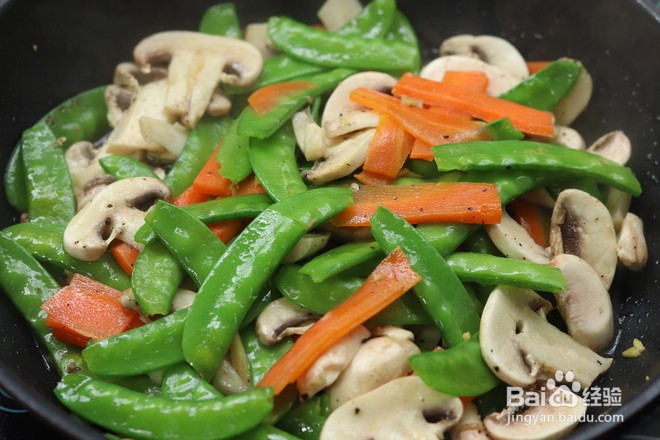 好吃好做有营养的荷兰豆炒口菇