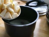 雪梨枸杞粥的做法