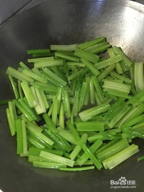 鸟贝炒西芹