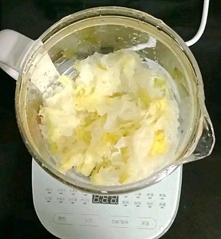 白果百合银耳汤