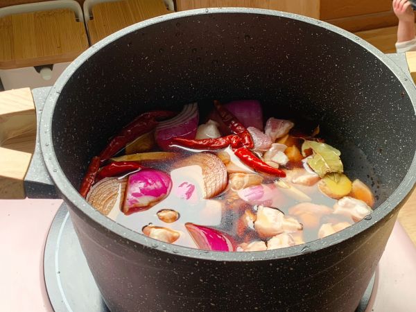 酱香卤肉饭这样做