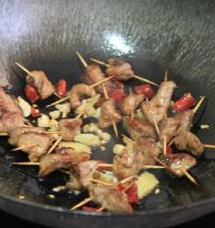 香辣牙签肉做法