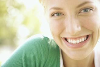 女生如何提升自身的气质与修养。