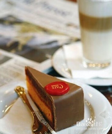 出国旅游的八大浓情咖啡馆