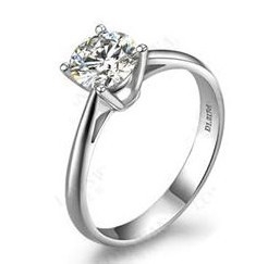 18K金钻戒价格和铂金钻戒价格哪个更划算