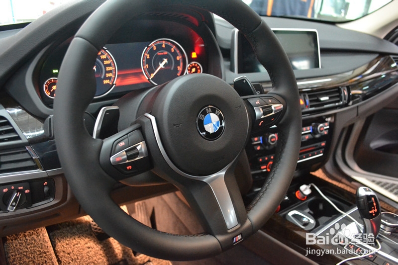 石家庄原厂件宝马X5改装液晶仪表M方向盘B&O中置