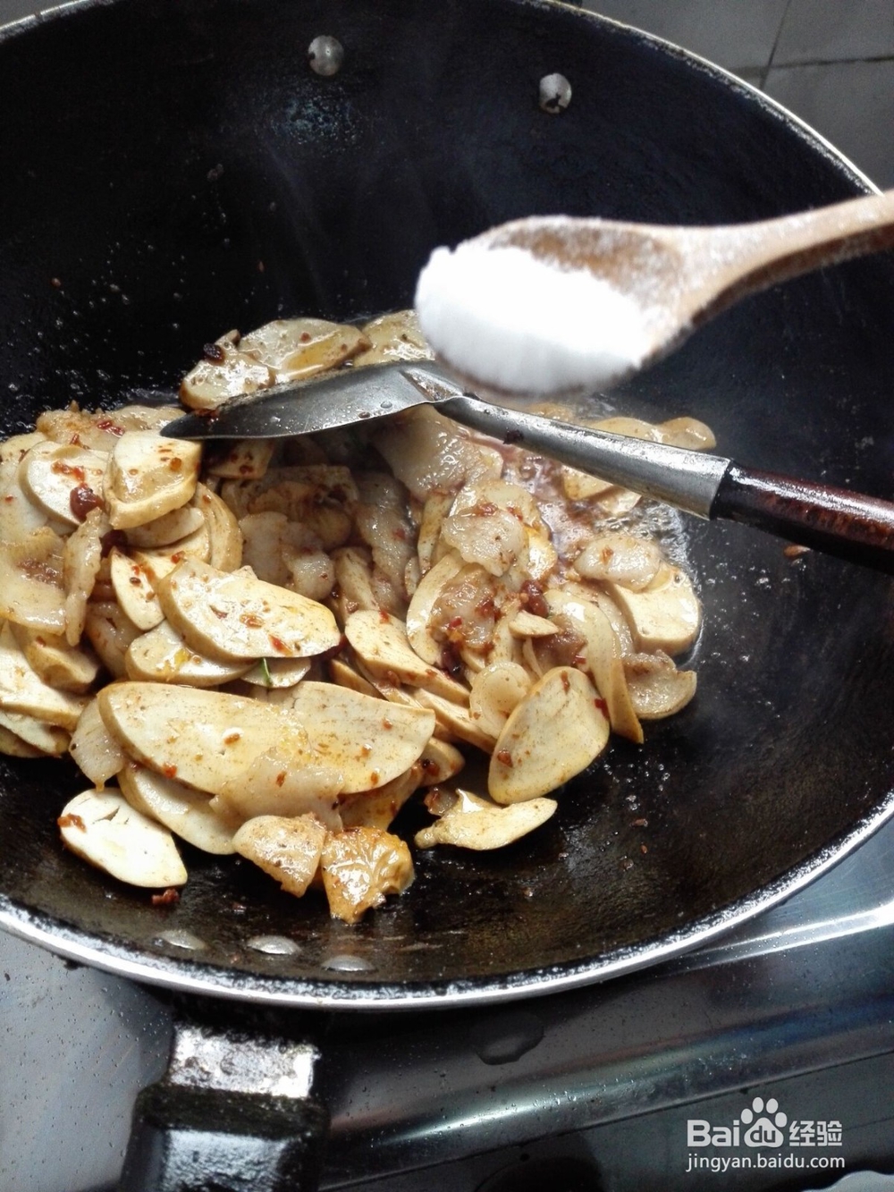 怎样制作火腿炒肉？