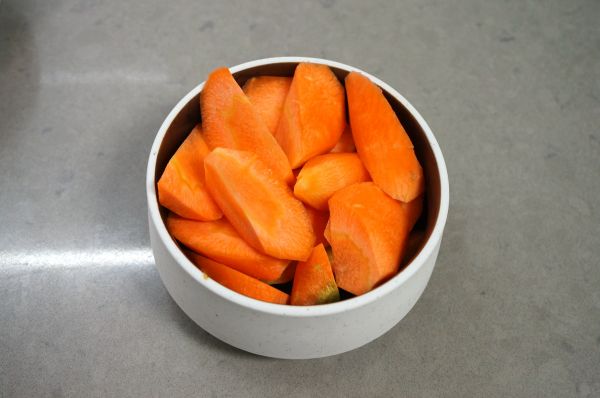 胡萝卜鸡汤&酸辣鸡块