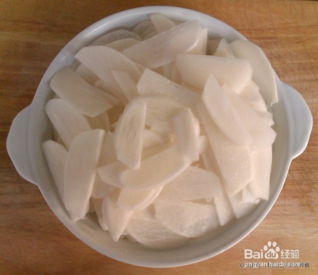 简单美味的虾米蒸萝卜