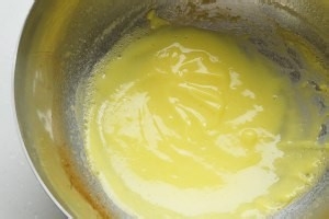 在家制作美味的柠檬酱