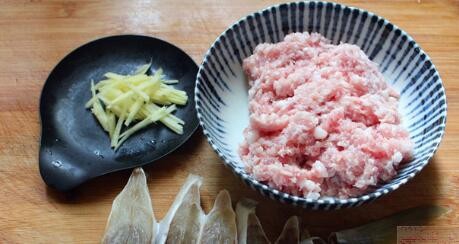 咸鱼蒸肉饼怎样做