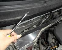 荣威rx3空气滤芯怎么更换