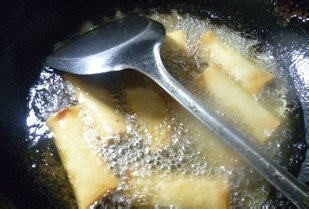如何简单快速制作春卷