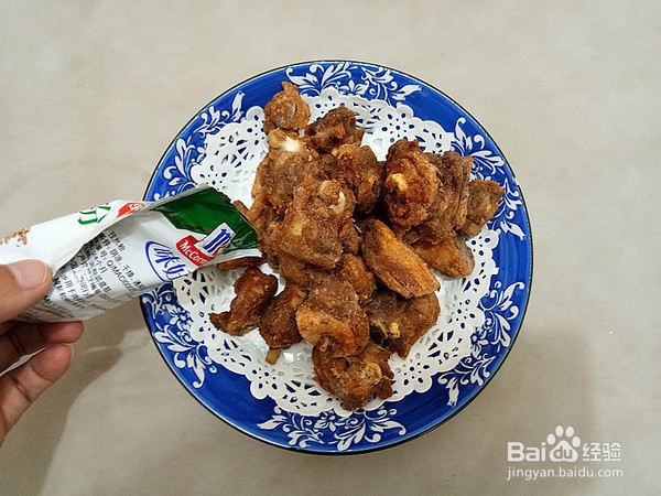 椒盐鸭块的步骤