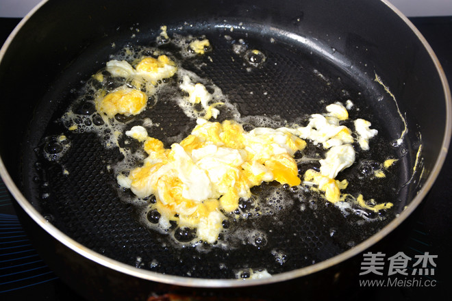 色香味俱全的扬州炒饭