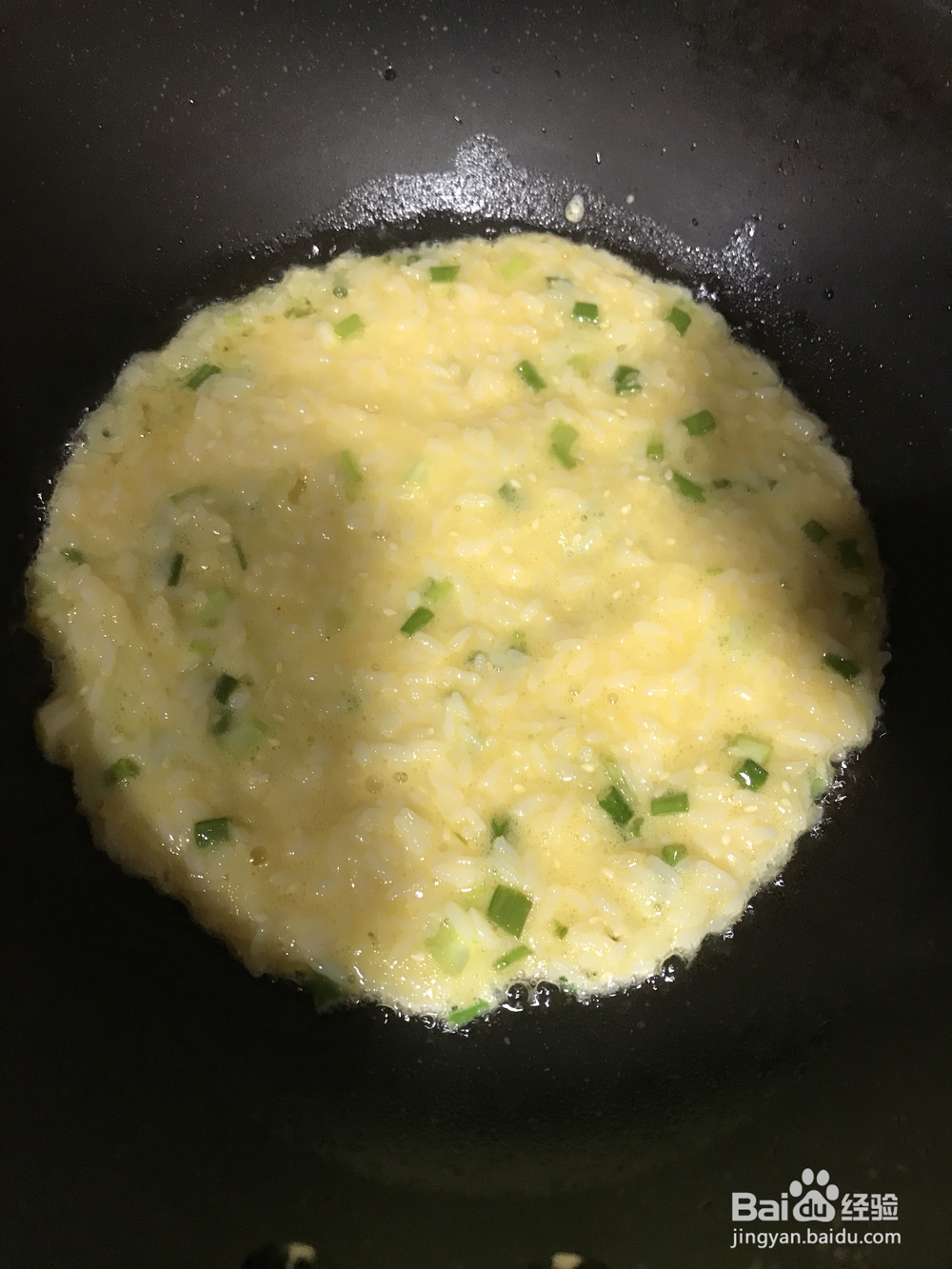 诱人的鸡蛋米饭饼