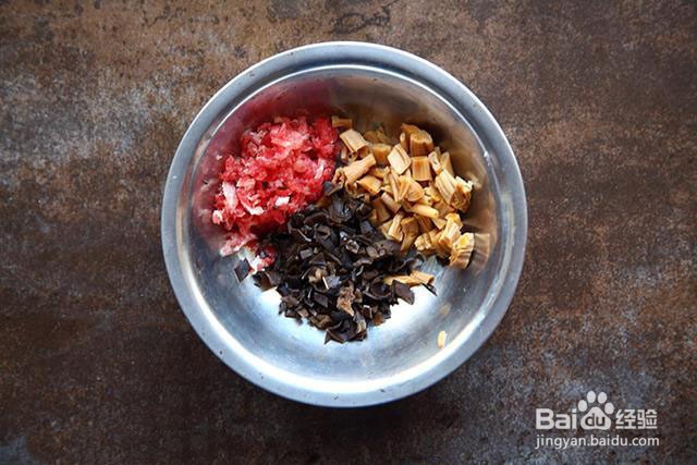 口感细嫩味道鲜香的一碗鸡蛋羹