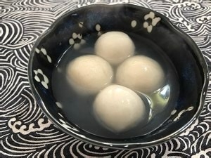 腊肉什锦汤圆的做法