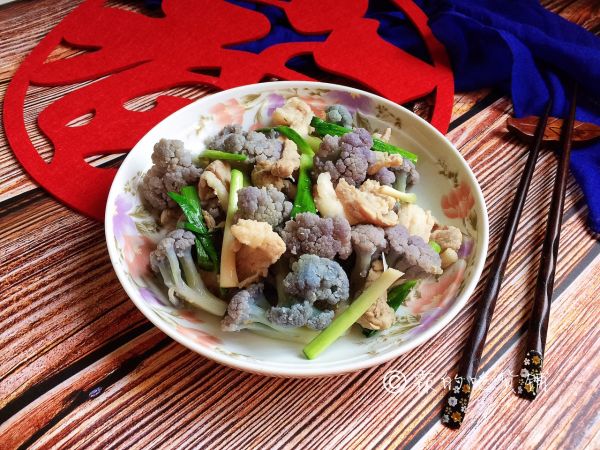 紫花菜炒五花肉