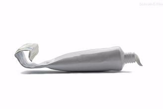 牙膏妙用你知不知