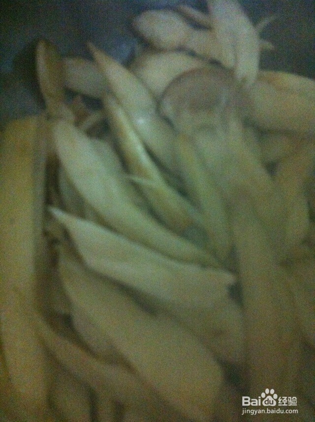 杏鲍菇炒木耳的做法