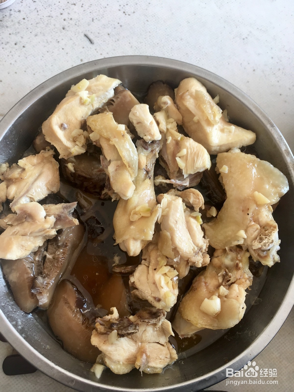 家常菜香菇蒸鸡