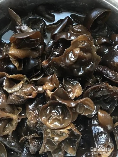木耳拌豆腐