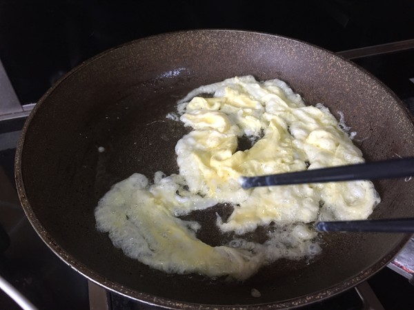 香菇酱炒饭的做法