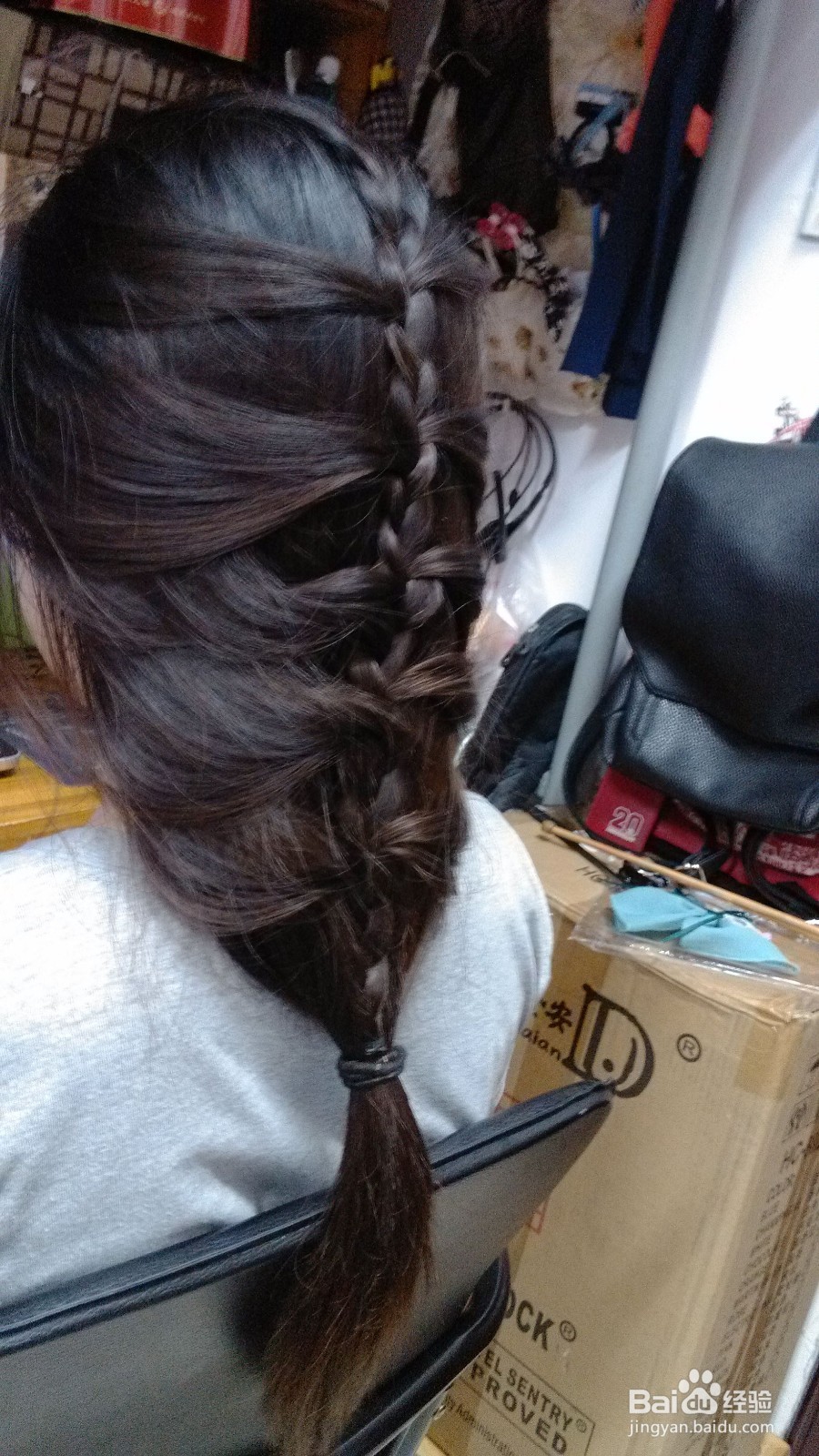 夏季发型扎法偏复古 韩式