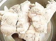 玉米萝卜排骨汤