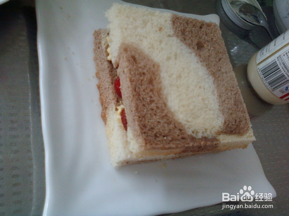 快捷早餐——草莓鸡蛋三明治