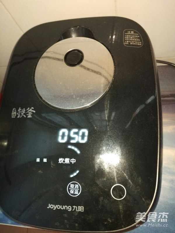 电饭煲红曲蛋糕