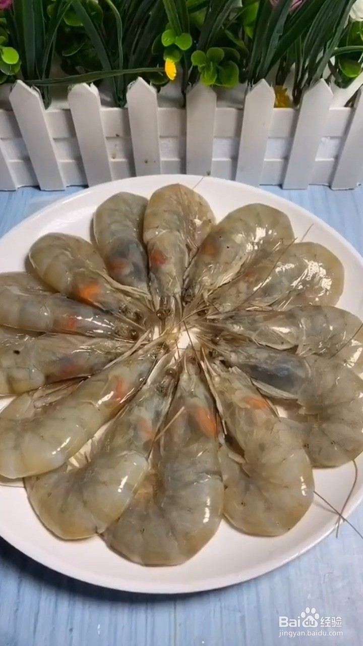 如何自制美味的油焖大虾