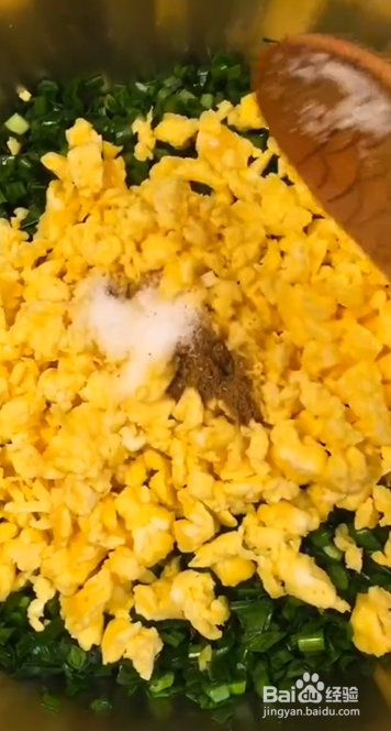 怎么做韭菜鸡蛋水晶卷饼?