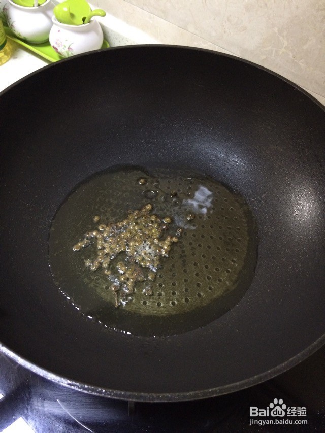 鸡腿肉炒拉条的做法