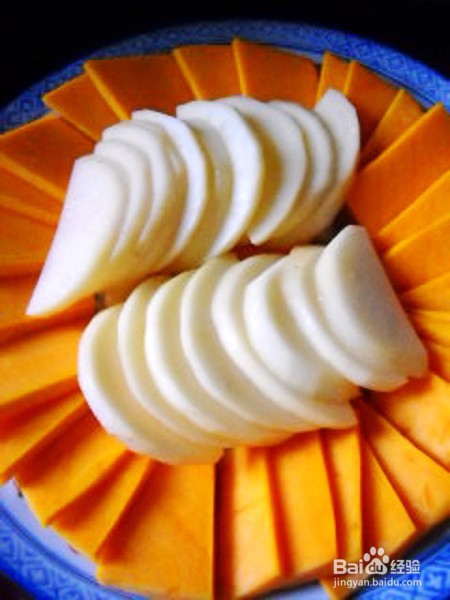 剁椒腊肉蒸南瓜的做法