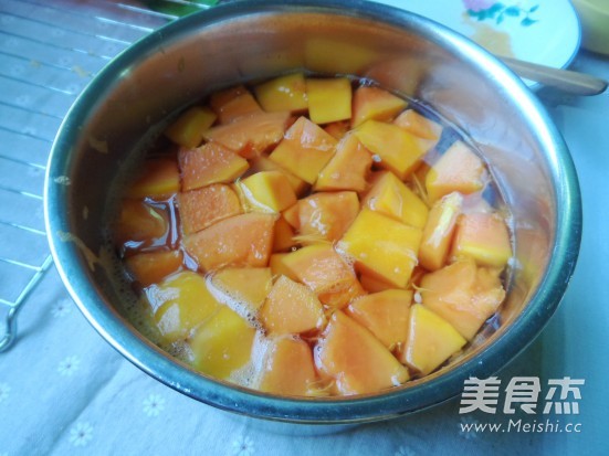 椰汁木瓜西米露