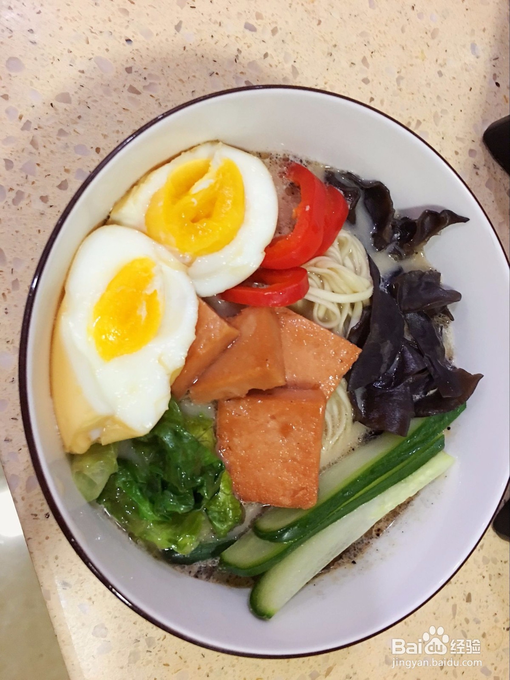 午餐肉日式豚骨拉面的做法