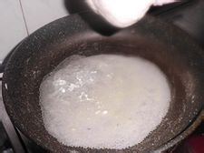 刚出炉的-----新年学做春卷皮