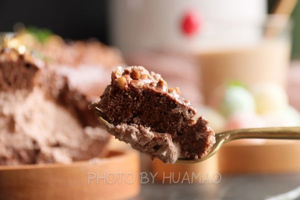 脆皮巧克力梦龙蛋糕卷