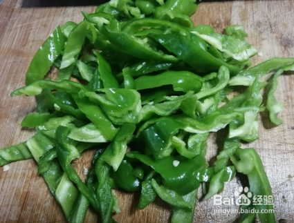 青椒毛豆米的做法