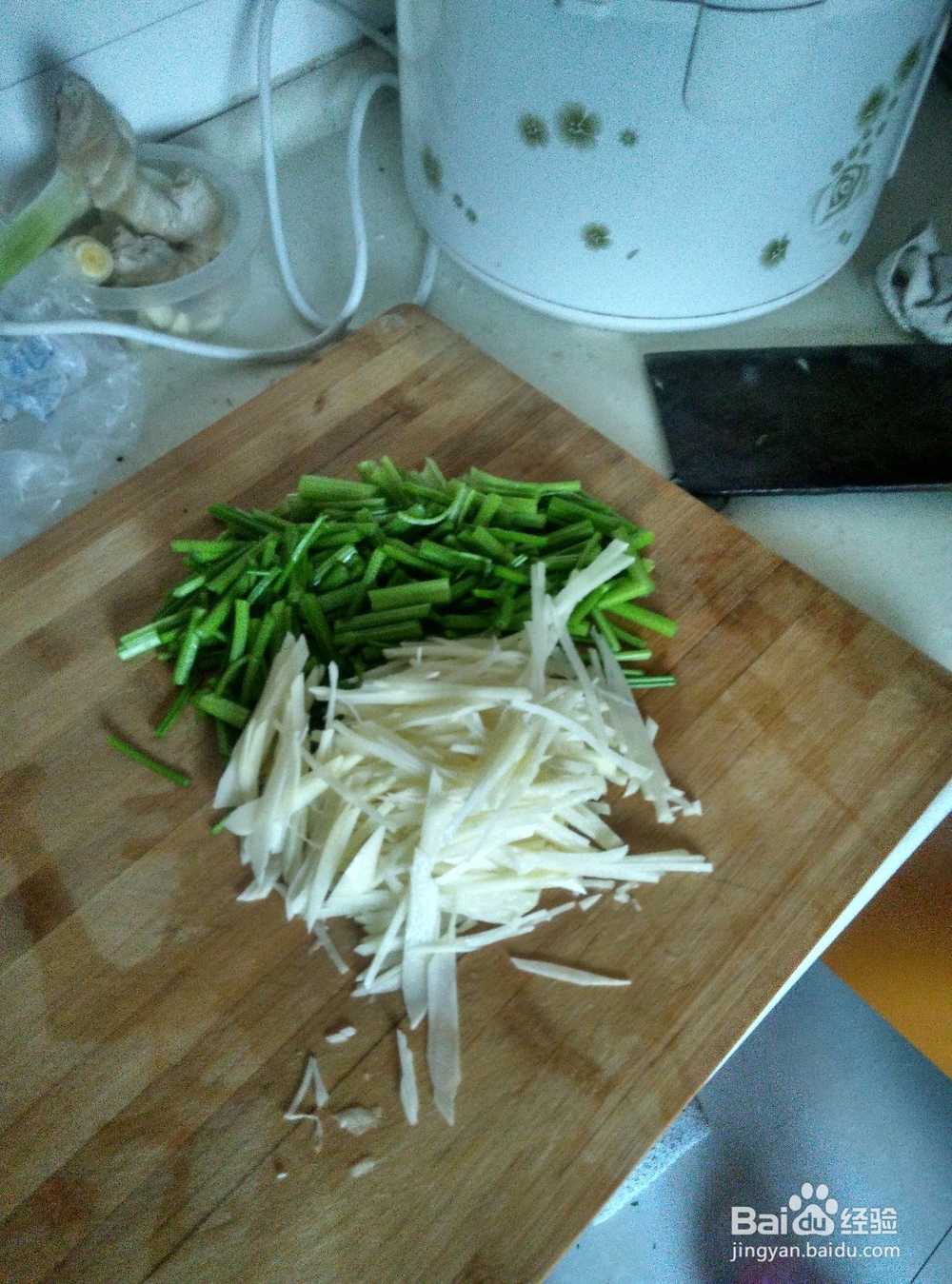 教您做东北私房菜芹菜土豆丝