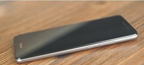 手机总是自己乱跳怎么办