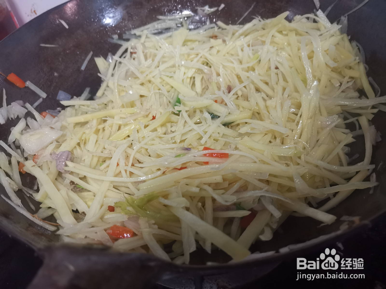 洋葱末炒土豆丝