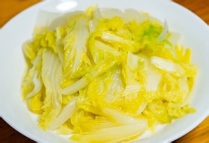 营养丰富的海鲜娃娃菜